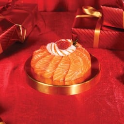 Salmon Rose Cake M (600 G)