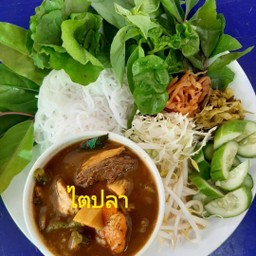 ขนมจีนแกงไตปลา