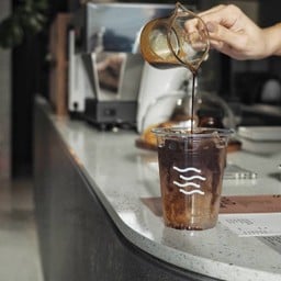 กาแฟเอสโทนิค (เย็น)