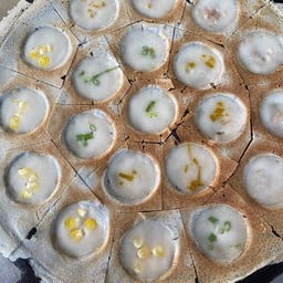 ข้าวน่องไก่ทอด