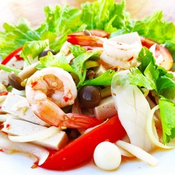 ยำ E เผือก