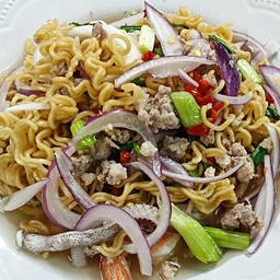 ยำมาม่า