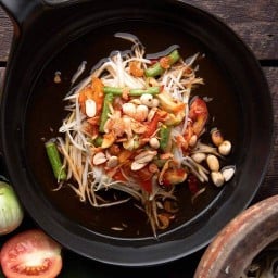 ส้มตำยำแตก