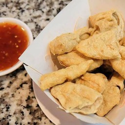 ลูกชิ้นปลาทอด