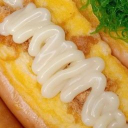 ขนมปังนึ่งเนยหมูหยองมายองเนส