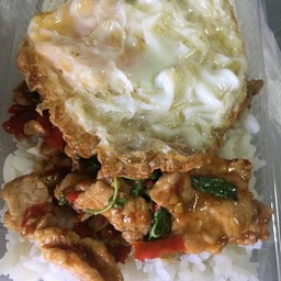 กะเพราหมูชิ้น