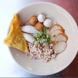 ก๋วยเตี๋ยว แห้ง