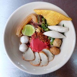 ก๋วยเตี๋ยว เย็นตาโฟแห้งยำ
