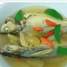 ปลาทูต้มส้ม 1 ตัว