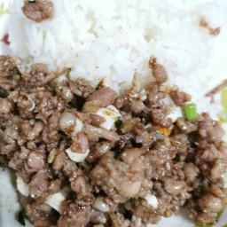 หมูสับกระเทียมไข่เค็ม(ราดข้าว)