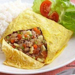 ไข่ยัดไส้ราดข้าว