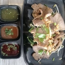 โอ๋ เนื้อตุ๋น หมูตุ๋น หม้อไฟ  ศรีราชา