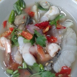 ต้มยำทะเลนำ้ใส