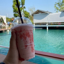 สตอเบอรี่โยเกิร์ต