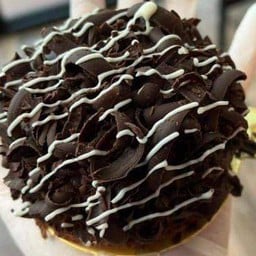 Dark Choc Fusilli Cake ดาร์คช็อคฟูซิลลี่เค้ก