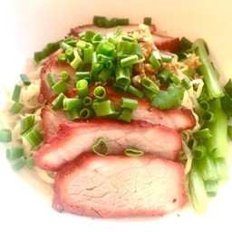 บะหมี่หมูแดง