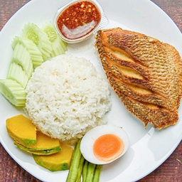 ข้าวหน้าปลานิลทอด