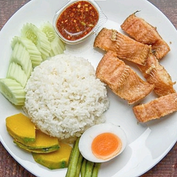 ข้าวหน้าปลาช่อนทอด