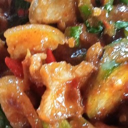 ผัดพริกแกงหมูกรอบ