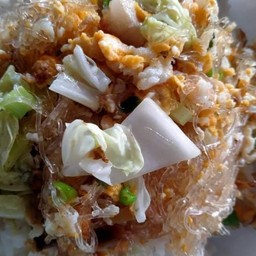 ผัดวุ้นเส้นใส่ไข่