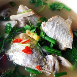 ต้มยำหัวปลา น้ำใส