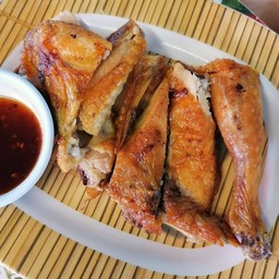 ไก่ย่างครึ่งตัว
