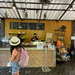 Namtokphlio Coffee Corner อุทยานแห่งชาติน้ำตกพลิ้ว