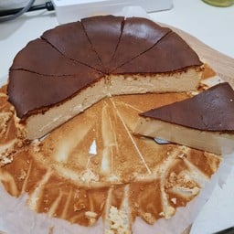 Basque Burnt Cheese Cake