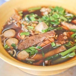 เกาเหลาเนื้อ (พิเศษ)