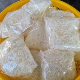 เส้นหมี่ขาว