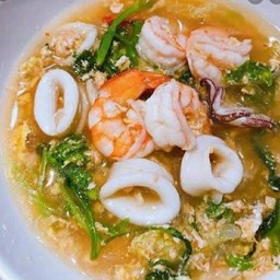 สุกี้น้ำ ทะเล กุ้งหมึก