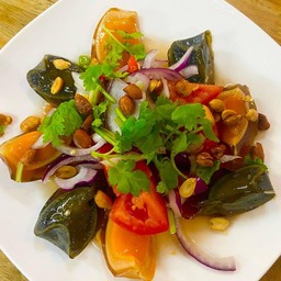 ยำไข่เยี่ยวม้า