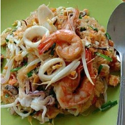ผัดไทย ทะเล(เส้นจันท์)