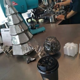NOV x IRL COFFEE BAR โนฟ เอ็กซ์ ไอ อาร์ แอล คอฟฟี่ บาร์