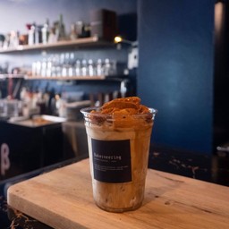 ดัลโกน่า ลาเต้ (Dalgona Latte)