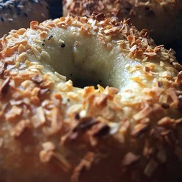 Crispy Onion Bagel