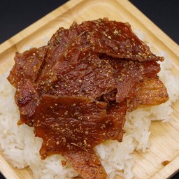 ข้าวเหนียวหมูสวรรค์แบบมีเม็ดผักชี