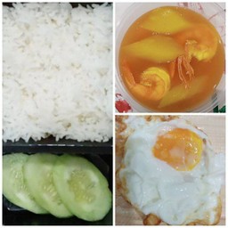 ชุด ข้าวไข่ดาว+แกงส้มกุ้งมะละกอ