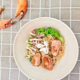 บะหมี่แห้ง ปู+ไก่+หมูแดง