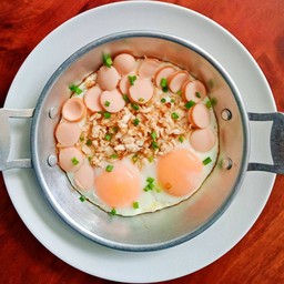 ไข่กระทะ (ไก่สับ+ไส้กรอกไก่)