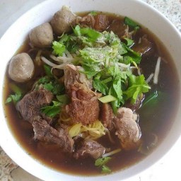 ร้านแกงกะหรี่ byร่มไม้ชายคา ตลาดม่วนใจ๋