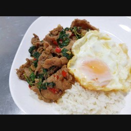 ข้าวกะเพราหมู