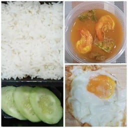 ชุด ข้าวไข่ดาว+แกงส้มกุ้งชะอมไข่