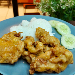 ข้าวหมูชุบแป้งทอด