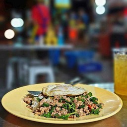 ข้าวกะเพราหมูสับ