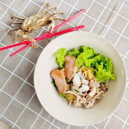 เกี๊ยวน้ำ ปู+ไก่+หมูแดง