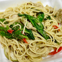 สปาเก๊ตตี้แกงเขียวหวาน