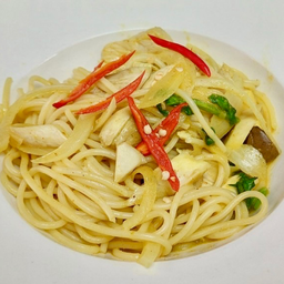 สปาเก็ตตี้ผัดผงกระหรี่