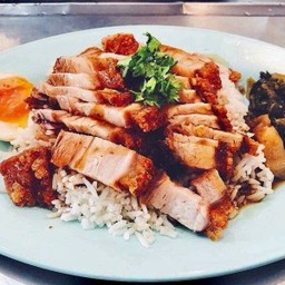 ข้าวหมูกรอบ