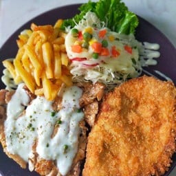 สเต็กไก่ครีม+สเต็กไก่ทอด